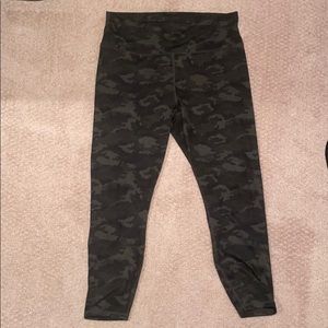Fabletics High Waisted Powerhold 7/8